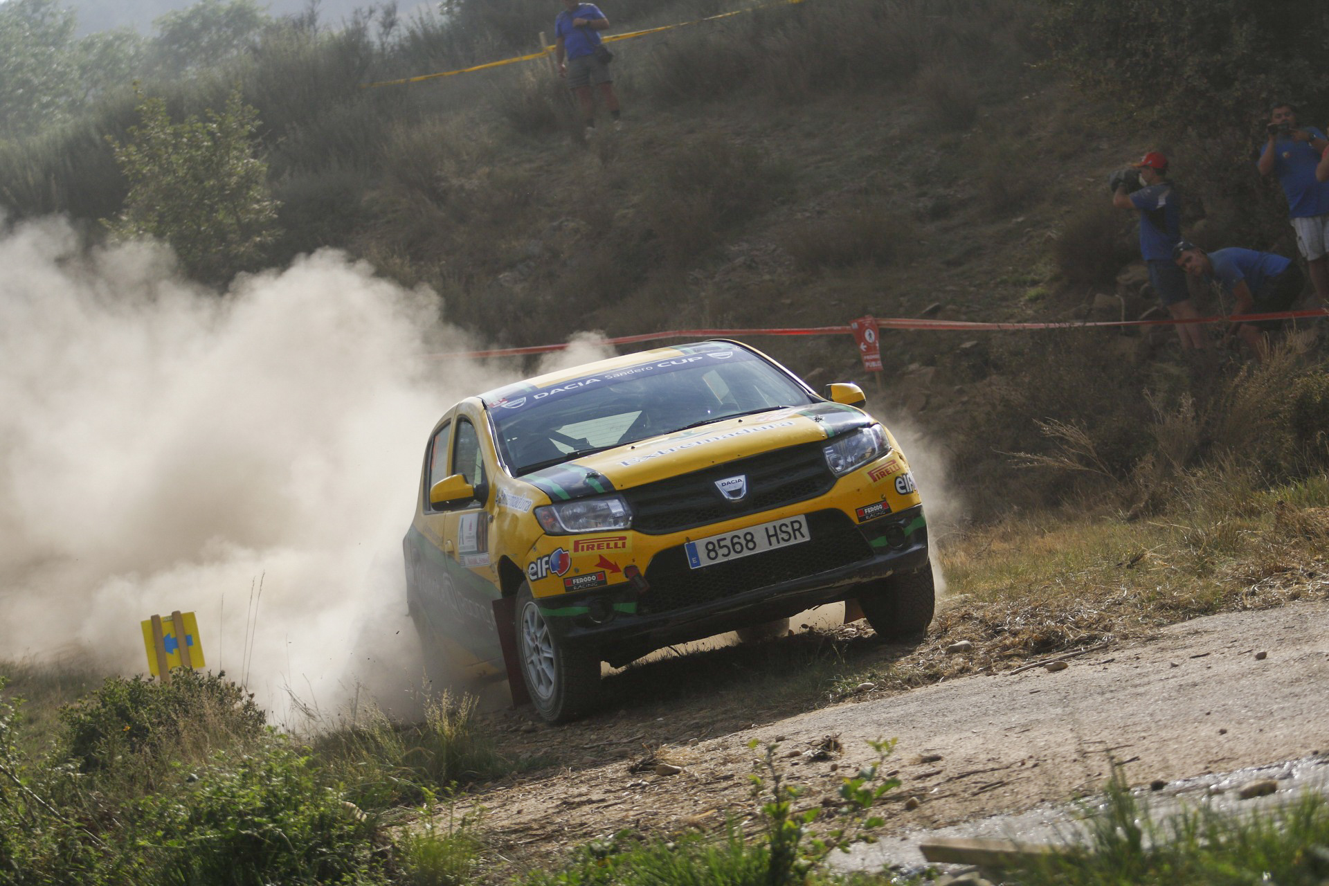 Quijada y “Cuni” se llevan el triunfo en el Rallye de Astorga en la Dacia Sandero Quijada y “Cuni” se llevan el triunfo en el Rallye de Astorga en la Dacia Sandero
