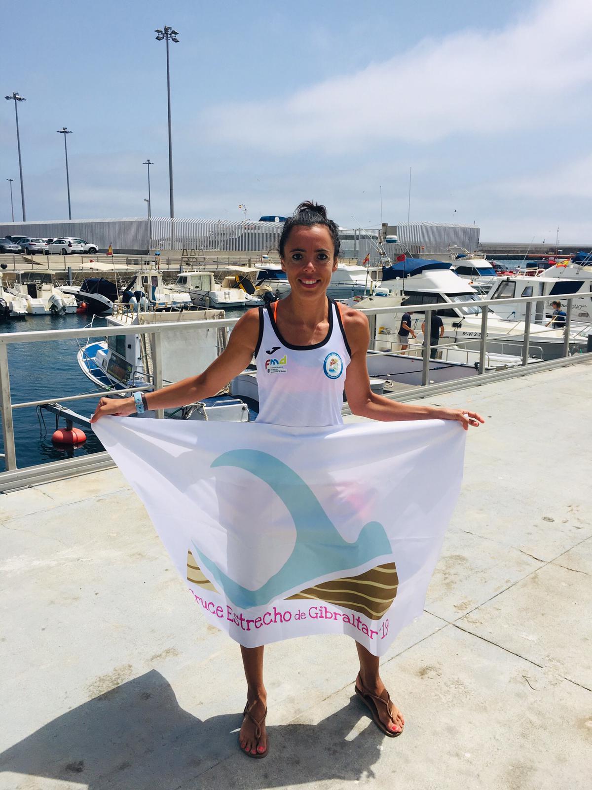 Fátima Díaz primera mujer extremeña en cruzar a nado el Estrecho de Gibraltar
