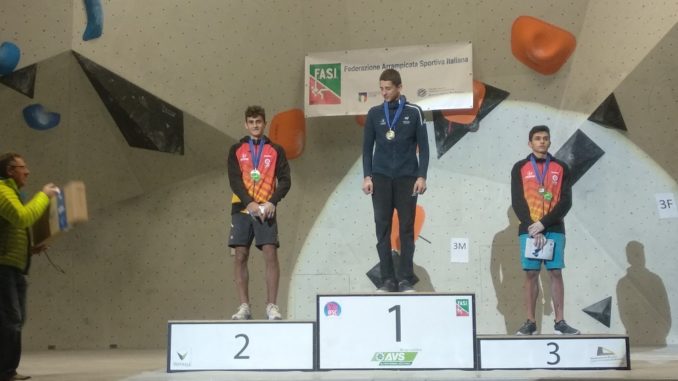 Alberto Ginés López consigue un bronce en categoría youth A en el Campeonato de Europa Juvenil de Boulder