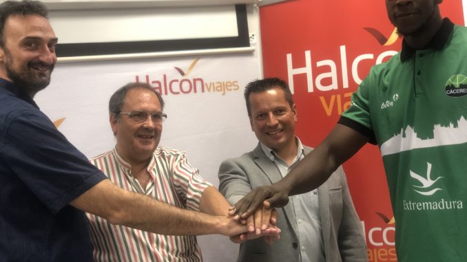 Arkeem Joseph llega al Cáceres de la mano de Halcón Viajes