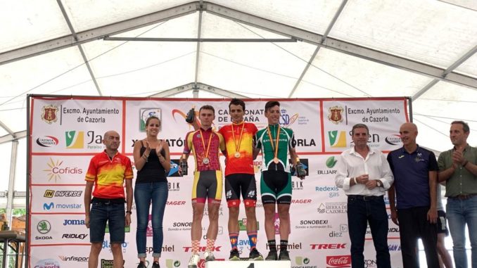 El extremeño Manu Cordero se cuelga el bronce en el Campeonato de España de BTT Maratón