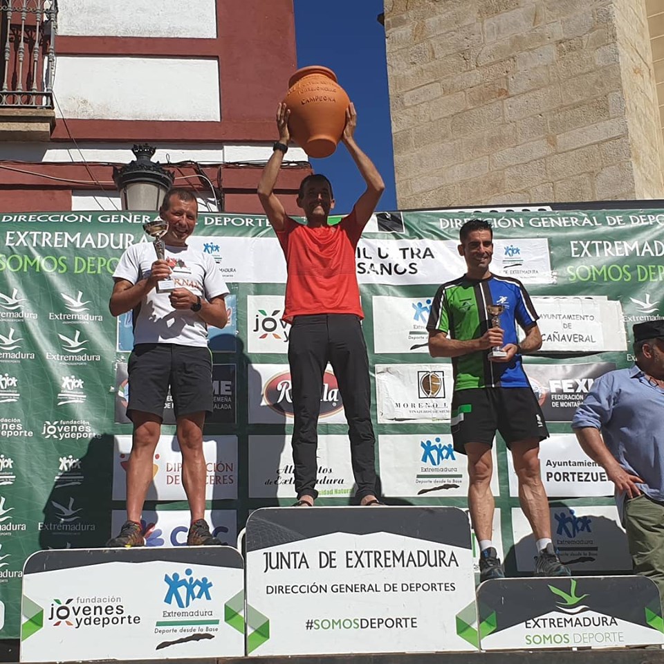 Heras y De la Calle se llevan el Tinajón en el XII Ultra Artesanos de Torrejoncillo