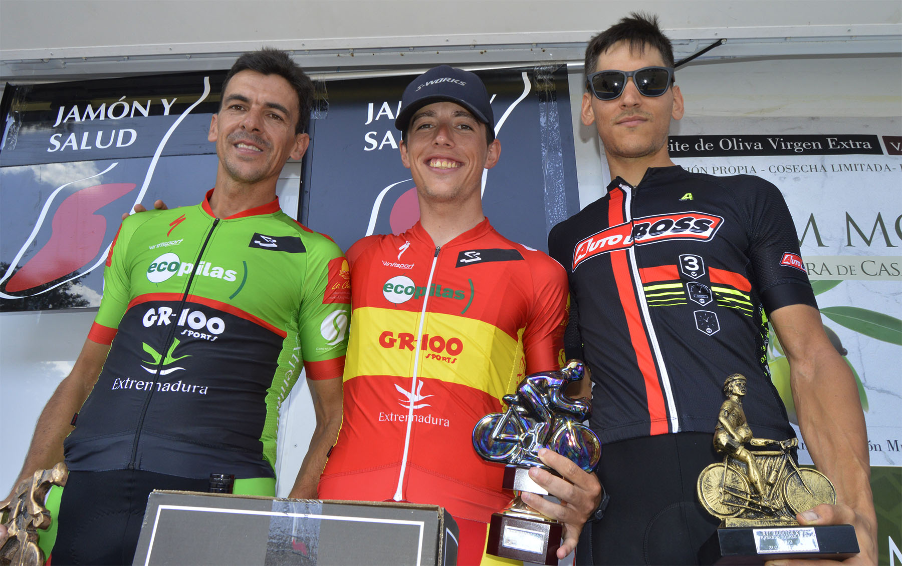 Los llerenenes Manu Cordero y Desi Castro lograron la victoria absoluta en la Marcha MTB “Fernando Torres Martín”