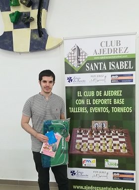 David Castellanos del Club Ajedrez Santa Isabel se impone en una edición récord del X Puente del Pilar