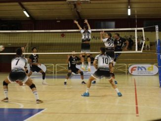 El Extremadura Aparthotel MM Badajoz cae en San Sadurniño (3-1)