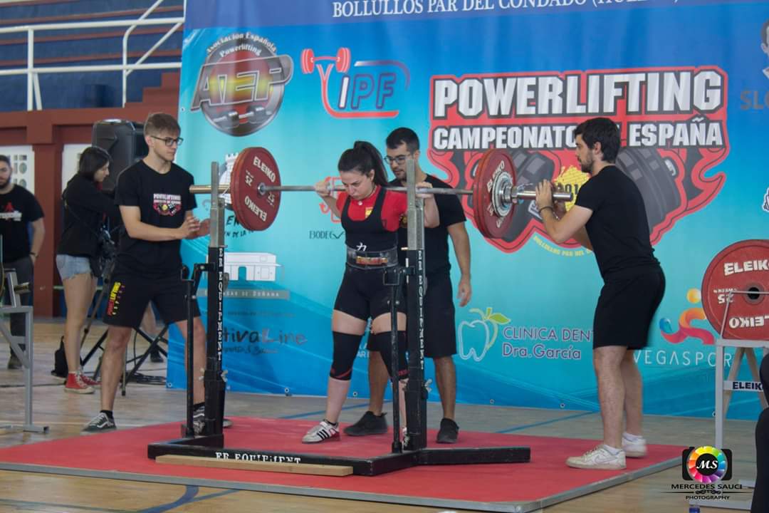 Esther Gutierrez - Campeona de España de Powerlifting Junior -57 kg