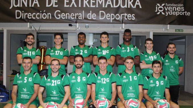 El Extremadura CCPH debuta en la Superliga2 ante los gallegos del CV Bruxas