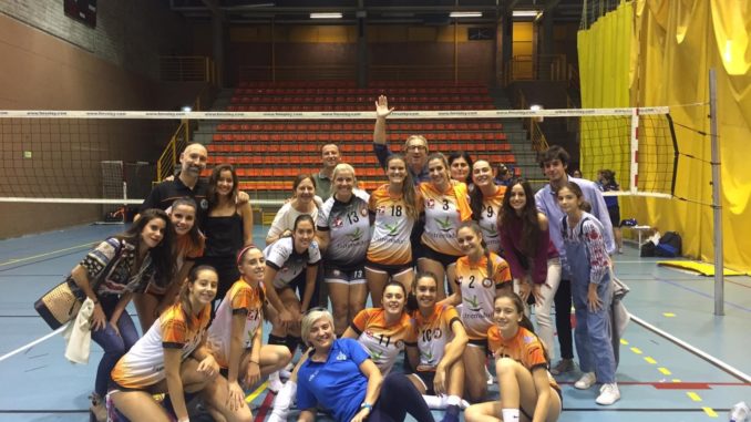Gran victoria del Primera Femenino Extremadura Aparthotel MM Badajoz en su visita a Alcorcón (1-3)