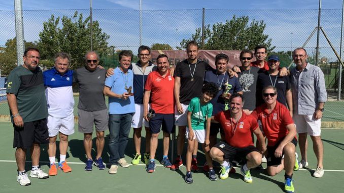 Resumen del Campeonato de Extremadura de Veteranos por Equipos de Tenis