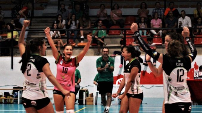 El Extremadura Arroyo aplasta al Rivas (0-3) y se aúpa al liderato del Grupo A de SF2