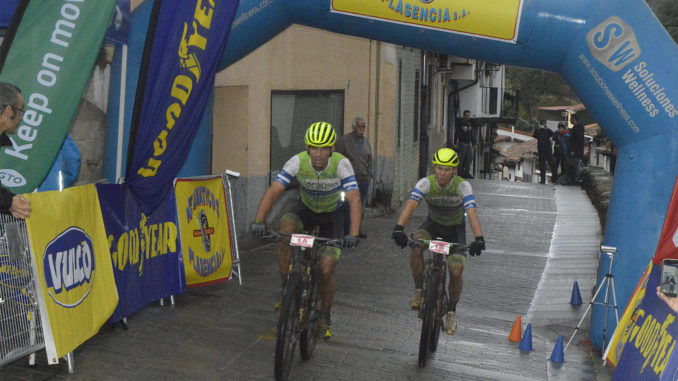 Primeros lideres de la Picota Bike Race by Neumáticos Plasencia tras la prólogo pasada por agua de Cabezuela del Valle