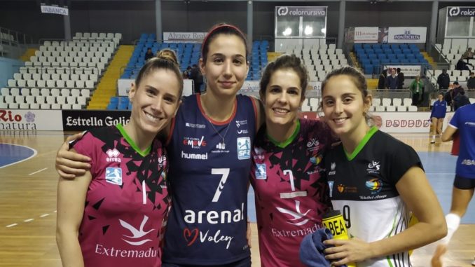 El Extremadura Arroyo lucha pero pierde (3-1) ante un sólido Arenal Emevé
