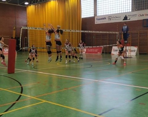 El Primera Femenino del Extremadura Aparthotel MM Badajoz compite en cancha del líder Sanse