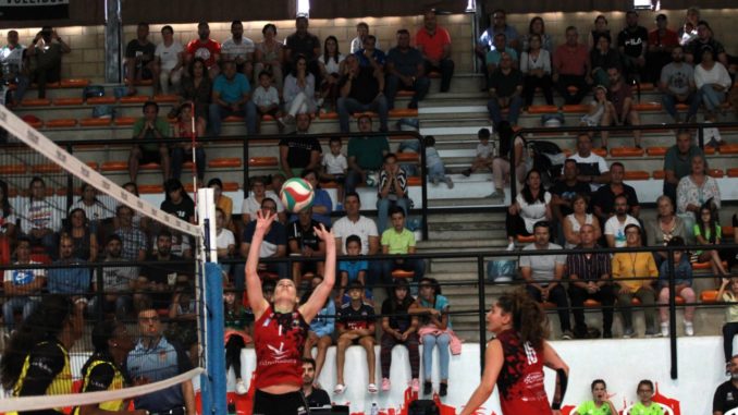 El Extremadura Arroyo reinicia la SF2 en la cancha del flamante campeón de la Copa Princesa, el Sayre Décimas
