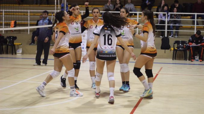 El Extremadura Club Pacense Voleibol se impone al CUV Alcorcón (3-2)