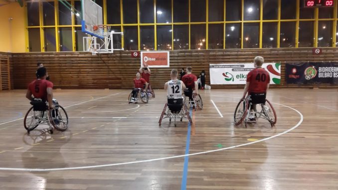 Dura derrota del Mideba ante el Bidaideak Bilbao