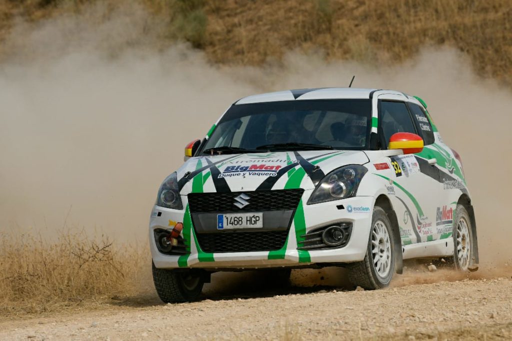 Dos vehículos del ERT en el Rally Terra Da Auga