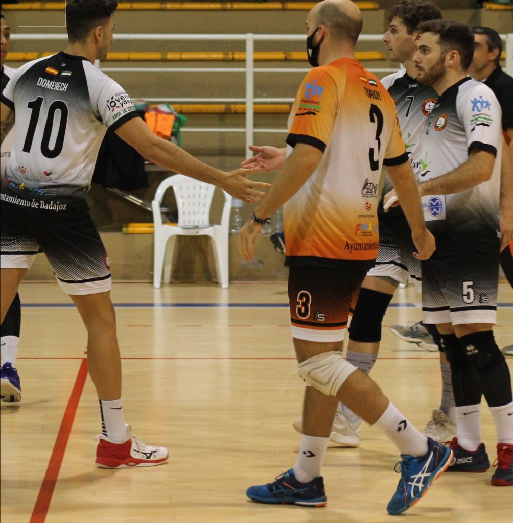 El CD Badajoz Extremadura de Superliga 2 Masculina consigue su primera victoria de la temporada