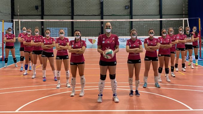Lima: "Tengo claro que volví a Arroyo para ayudar en la transición de dar paso a las más jóvenes, el futuro del club"
