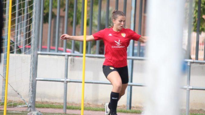 Primer partido de la temporada ante el Sevilla FC en Badajoz
