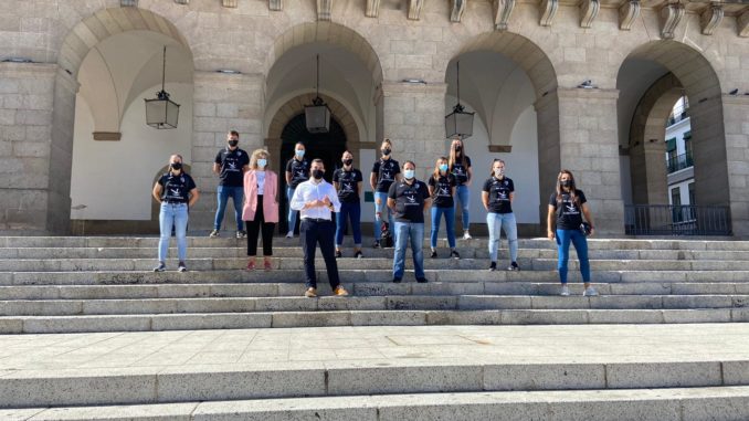 Recepción del equipo de Fútbol Playa CF Femenino Cáceres en el ayuntamiento
