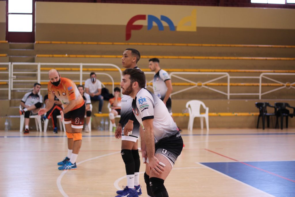 El CD Badajoz Extremadura de Superliga 2 Masculina cae ante el Intasa San Sadurniño
