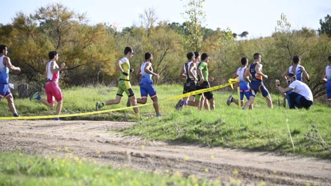 Santiago Martín Romo y María Remedios Mendoza se proclaman campeones de Extremadura de Duatlón Cros