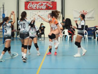 El CD Badajoz Extremadura de Primera División Nacional sufre para ganar al Almozara 2000