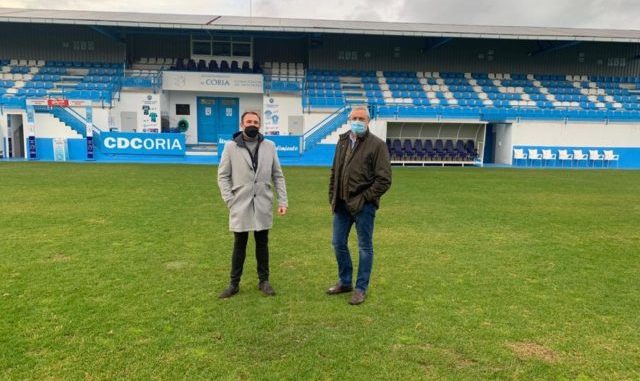 La Diputación de Cáceres muestra su apoyo al CD Coria