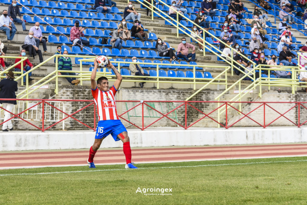 Agustín Sosa causa baja en el Don Benito