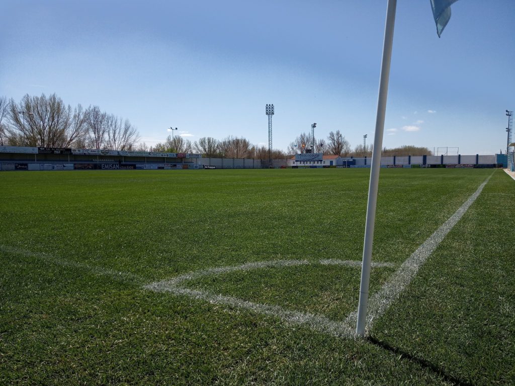 El C.D. Coria jugará su partido de este domingo ante el Extremadura “B” a puerta cerrada