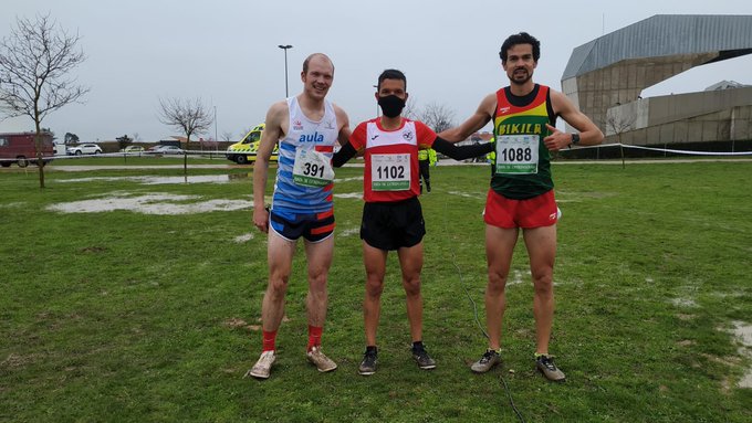 Azizi Benabbou y Sonia Bejarano, campeones de Extremadura de Cross (3)