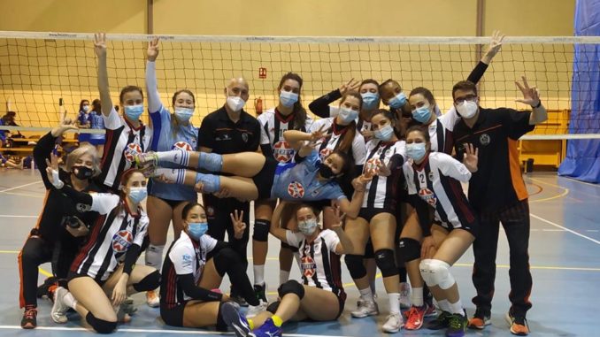 Foto de equipo tras la victoria en Alcorcón