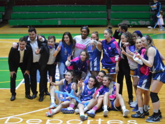 Foto de grupo tras el partido