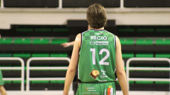 Eduardo Recio, uno de los baluartes del filial ayer.
