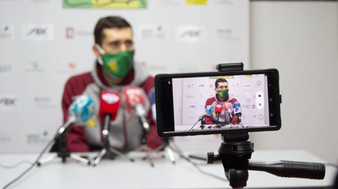 Jacinto Carbajal en Rueda de Prensa