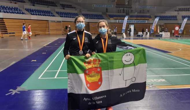 Deportistas sección Badminton AD Cura Mora