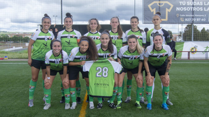 11 inicial del Femenino Cáceres