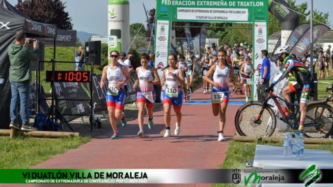El Capex Triatlon domina la Liga FEXTRI 2021