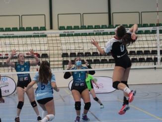 Rosa Sarró en acción de ataque