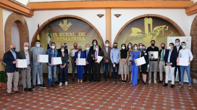 01 La Asociación Deportiva Moraleja CB gana el Premio Espiga del Deporte 2021