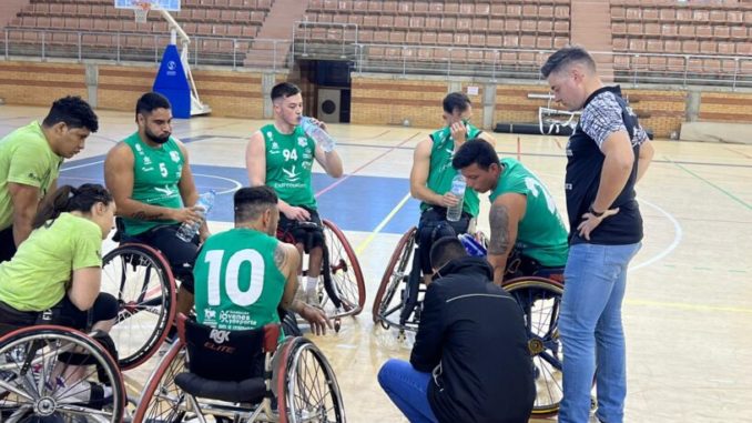 El Mideba Extremadura visita al líder Amiab Albacete