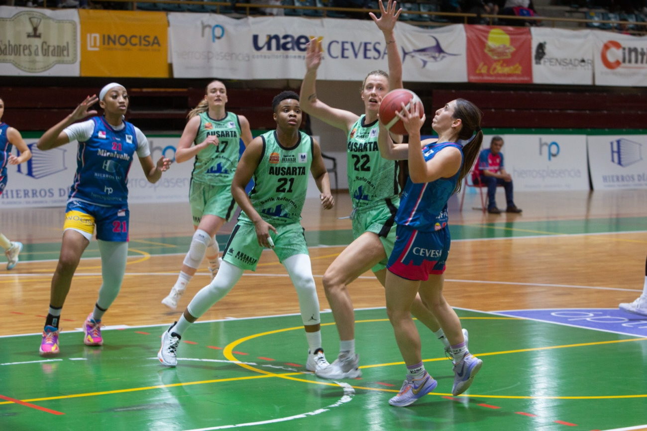 El Hierros Díaz Miralvalle regala otra victoria a su público