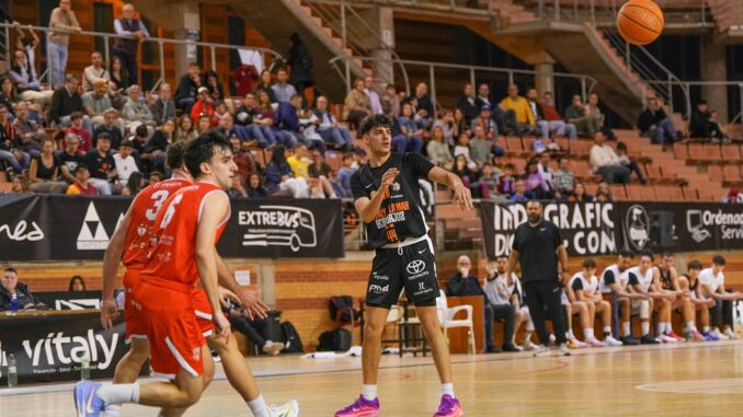 Vítaly La Mar BCB encara el penúltimo asalto ante Moraleja (3)